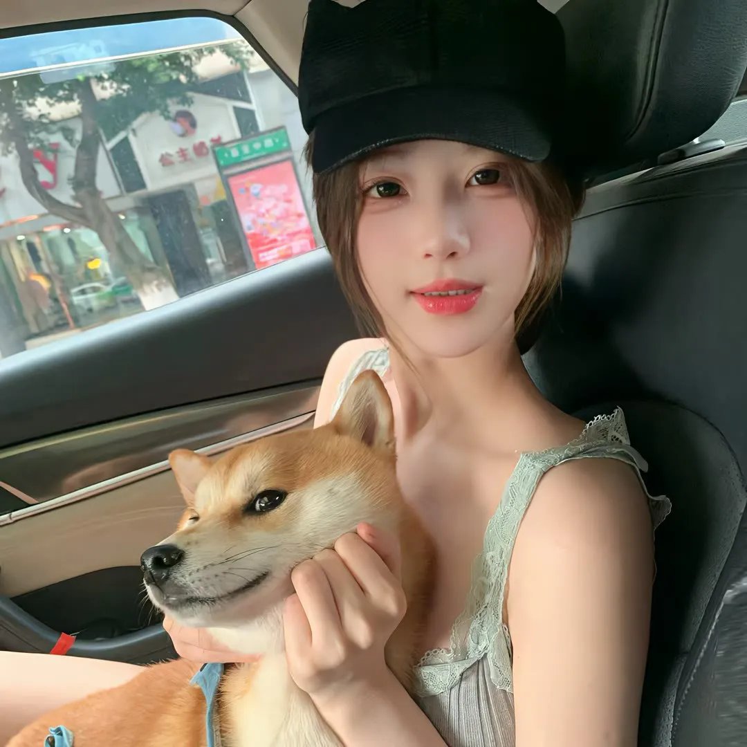 戴脚镣的女孩